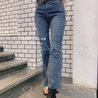 Quần jean ống loe cắt gối