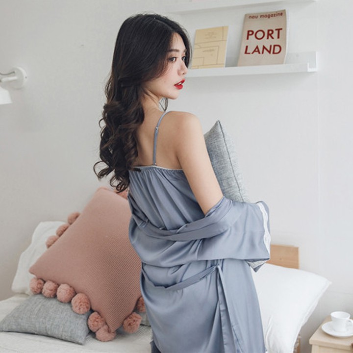 Set Váy ngủ lụa sexy hai dây phối ren ngực tinh tế và Áo choàng ngủ tay lững phối ren cao cấp (màu đen)