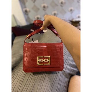 Túi Zara auth có sẵn