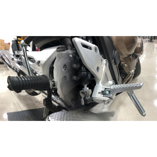 Cao su để chân trước Mitkam Makon