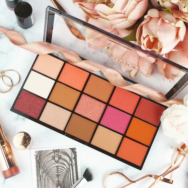 Bảng Mắt REVOLUTION RELOADED NEUTRALS 2 Và ICONIC FEVER