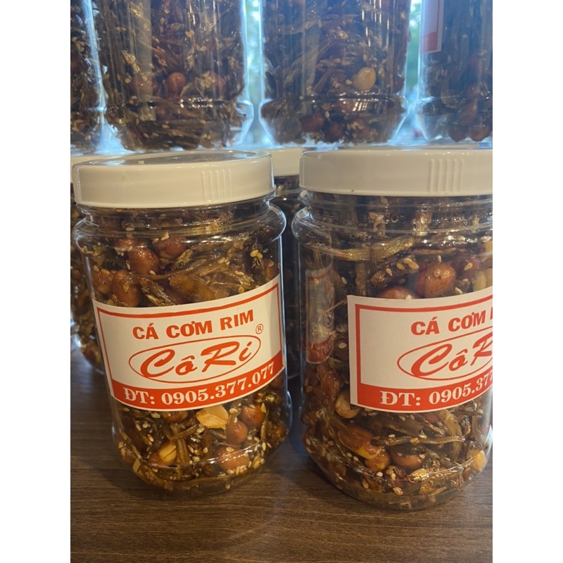 Cá cơm rim lạc cô Ri