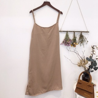 Đầm 2 dây chấm bi