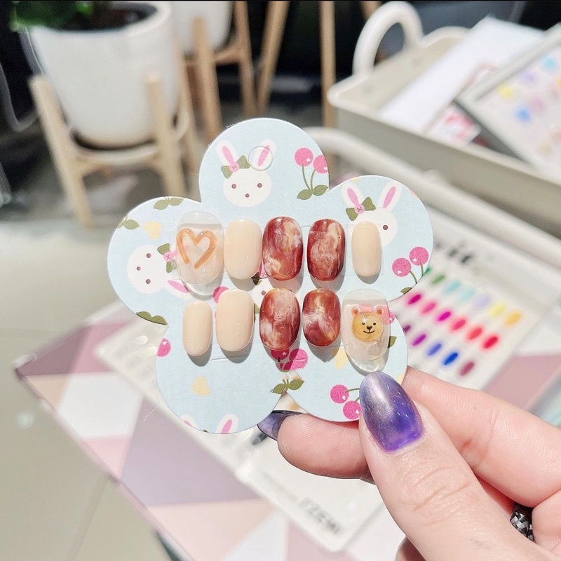 nailbox móng úp
