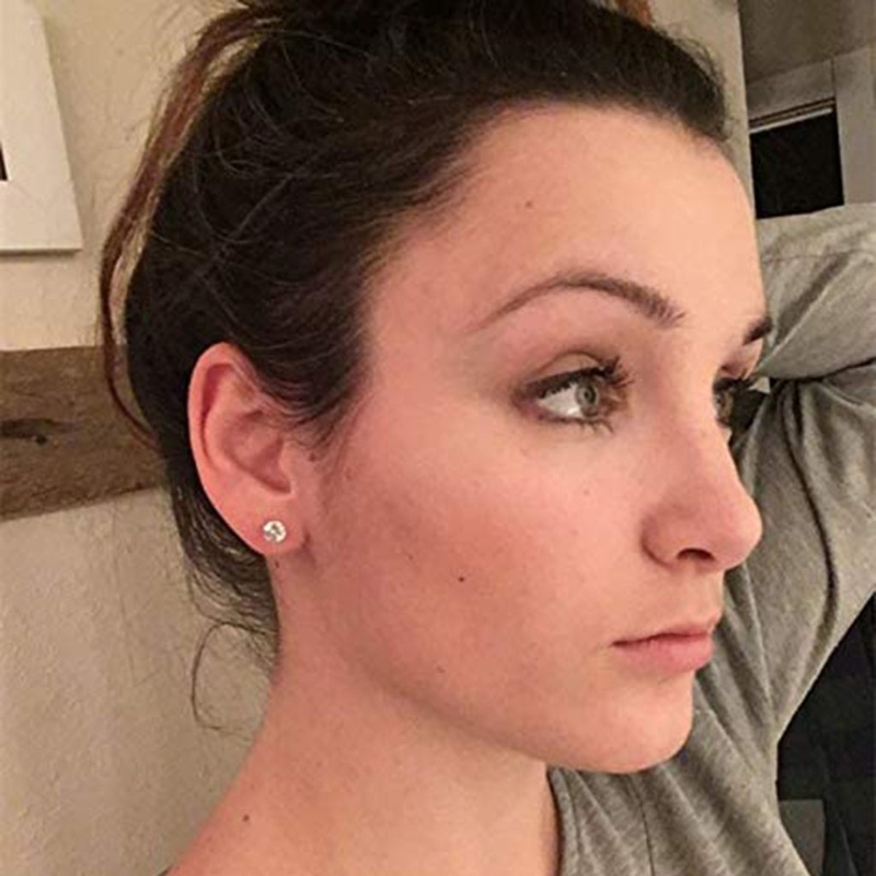 Bông Tai Đinh Tán Bằng Thép Không Gỉ Đính Đá Zircon Không Gây Dị Ứng