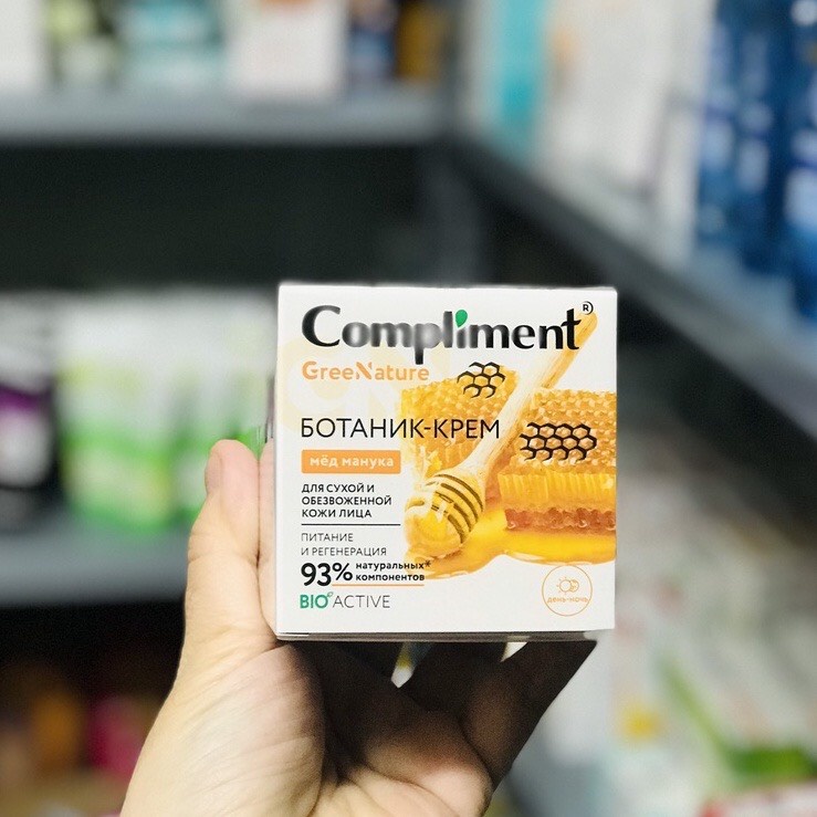 Kem dưỡng ẩm Compliment mật ong Manuka tái tạo da khô, mất nước