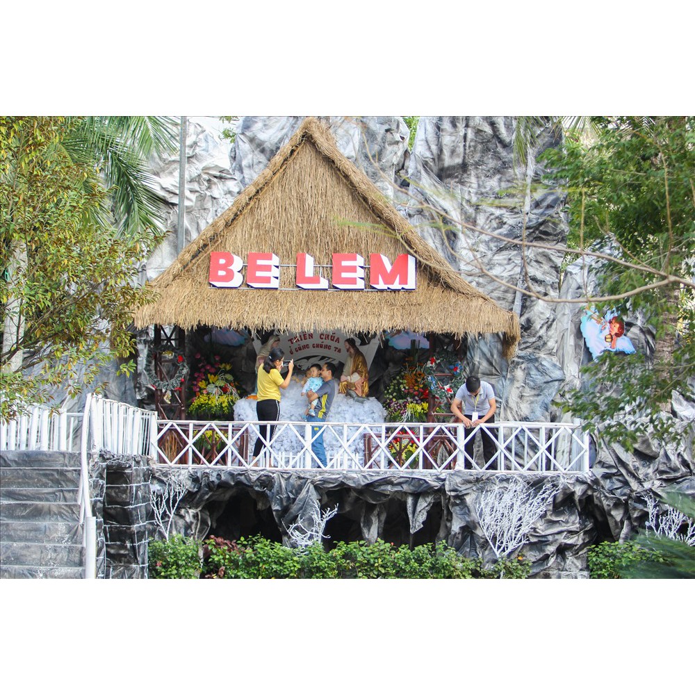 Lá tranh trang trí Noel cao 1m x dài 6m giá 150k