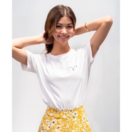 Nosbyn - Áo Thun Nữ Thêu Cung Hoàng Đạo