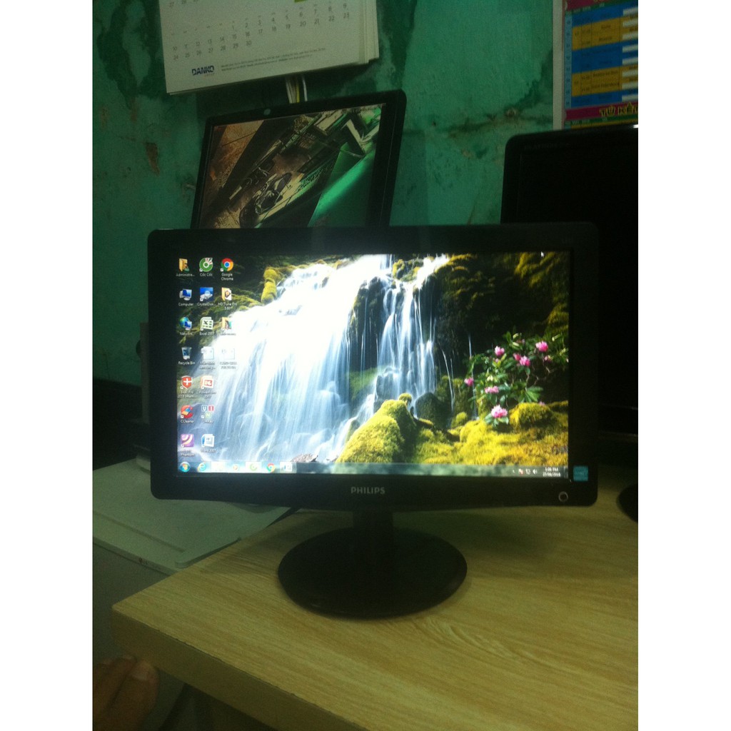 Màn hình máy tính 16 inch chữ nhật đẹp | BigBuy360 - bigbuy360.vn