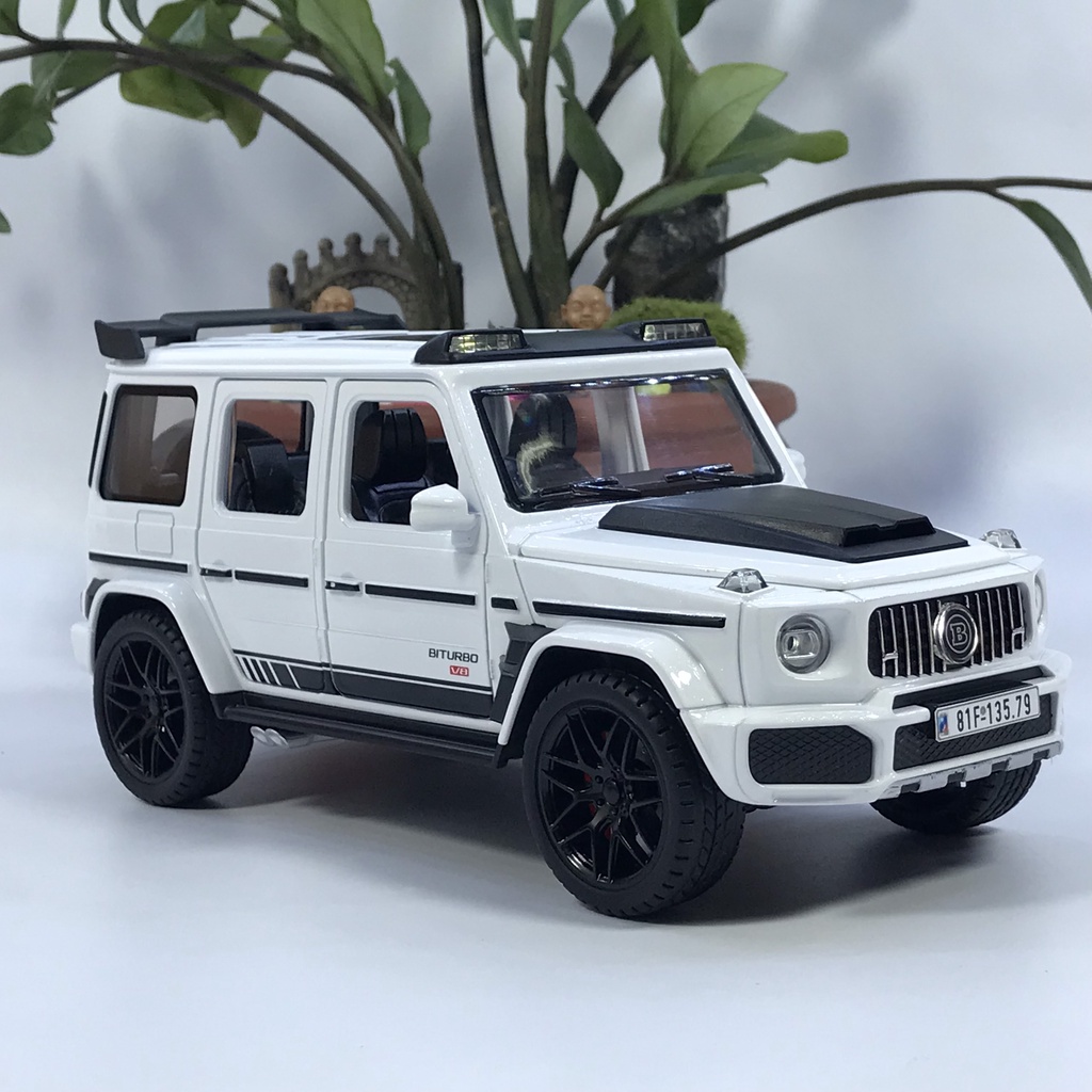 Mô hình xe ô tô Mercedes Benz G800 Brabus tỷ lệ 1:22