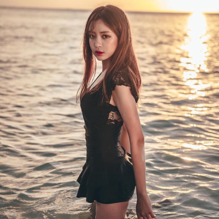 FREESHIP ĐƠN 99K_ Bộ Đồ Bơi Nữ Liền Mảnh Dáng Váy Che Bụng Bộ Đồ Bơi Nữ Đẹp Áo Bơi Dạng Váy | BigBuy360 - bigbuy360.vn