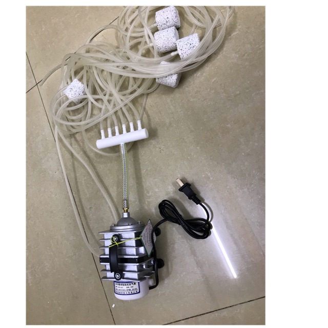 MÁY TẠO  VÀ SỤC OXY CHO BỂ CÁ LOẠI 220V-20W CẢ BỘ