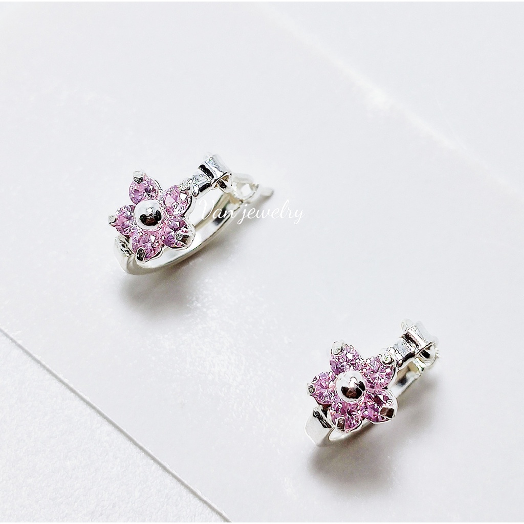 Bông tai bạc bong tai tròn sát tai nạm đá mặt hoa hồng dễ thương cho bé Van Jewelry V10039