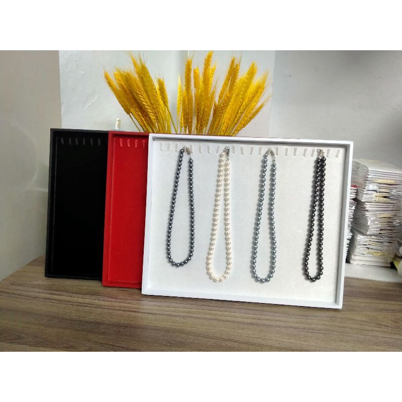 Khay trưng dây chuyền kích thước 27×33