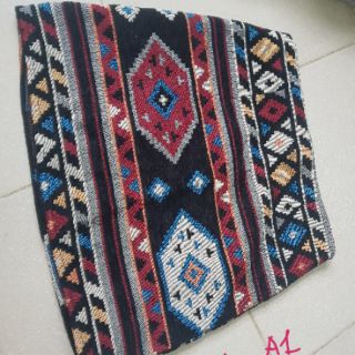 chân váy thổ cẩm