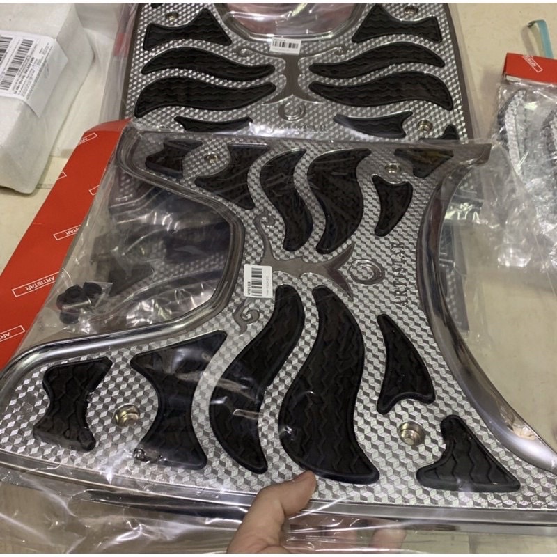 Thảm lót chân Xe Vision Đời 2021 Mới Carbon&amp; Xi Crom