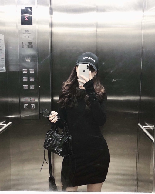 Váy body xỏ ngón