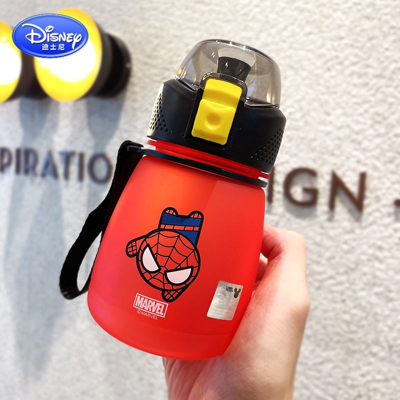 Bình nước cho bé có hoa văn Disney với ống hút ly nước có ống hút