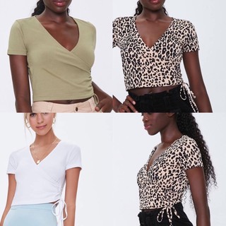 Áo thun cổ tim F21 CỘT EO
