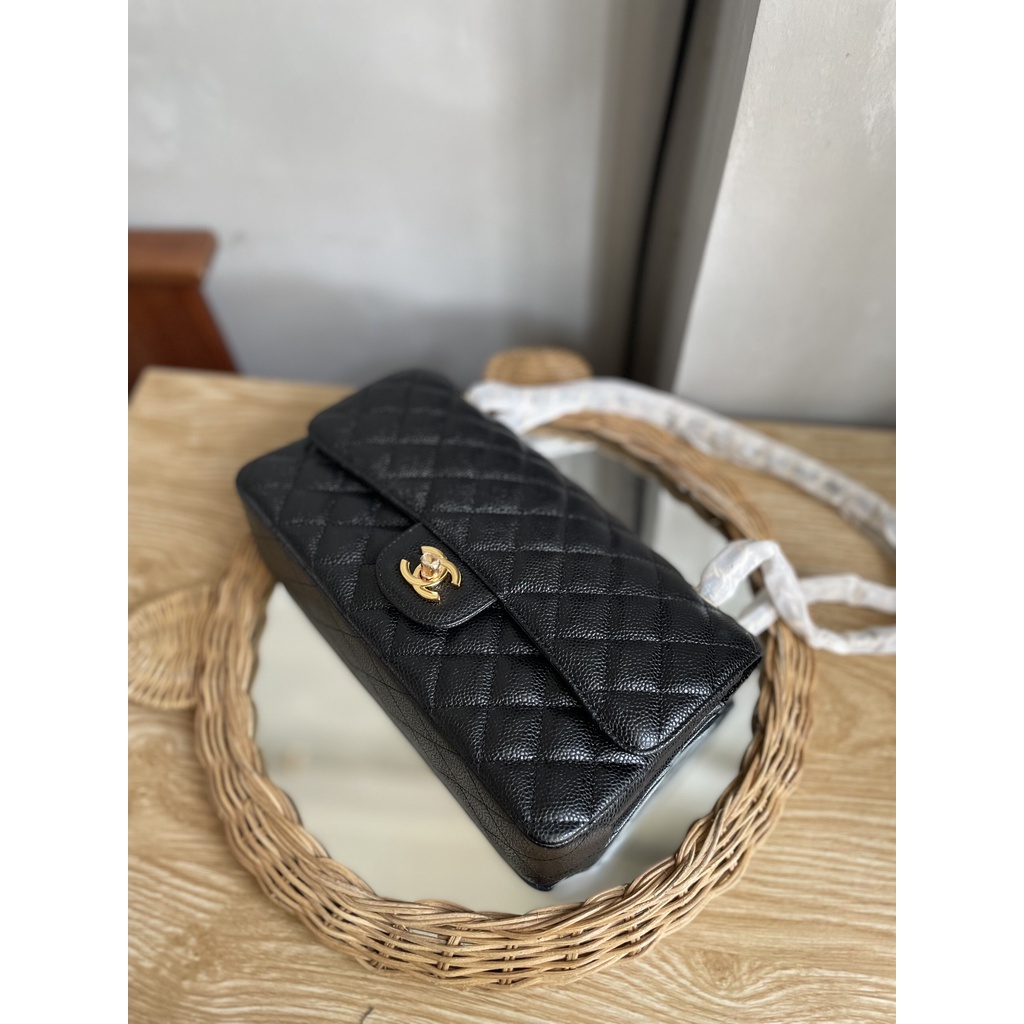 Túi Classic da hạt nắp gập khóa vàng màu đen size 26cm