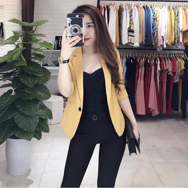 Áo vest nữ tay lỡ trẻ trung