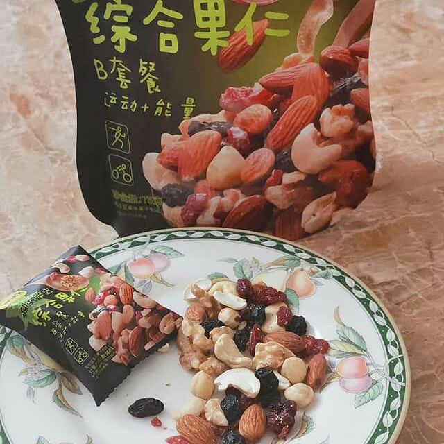 Com bo 5 gói hạt ngũ cốc.