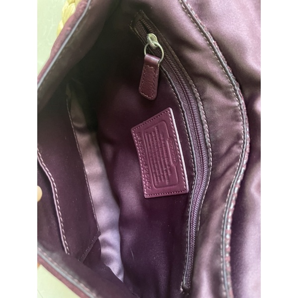 Túi da đeo chéo Coach