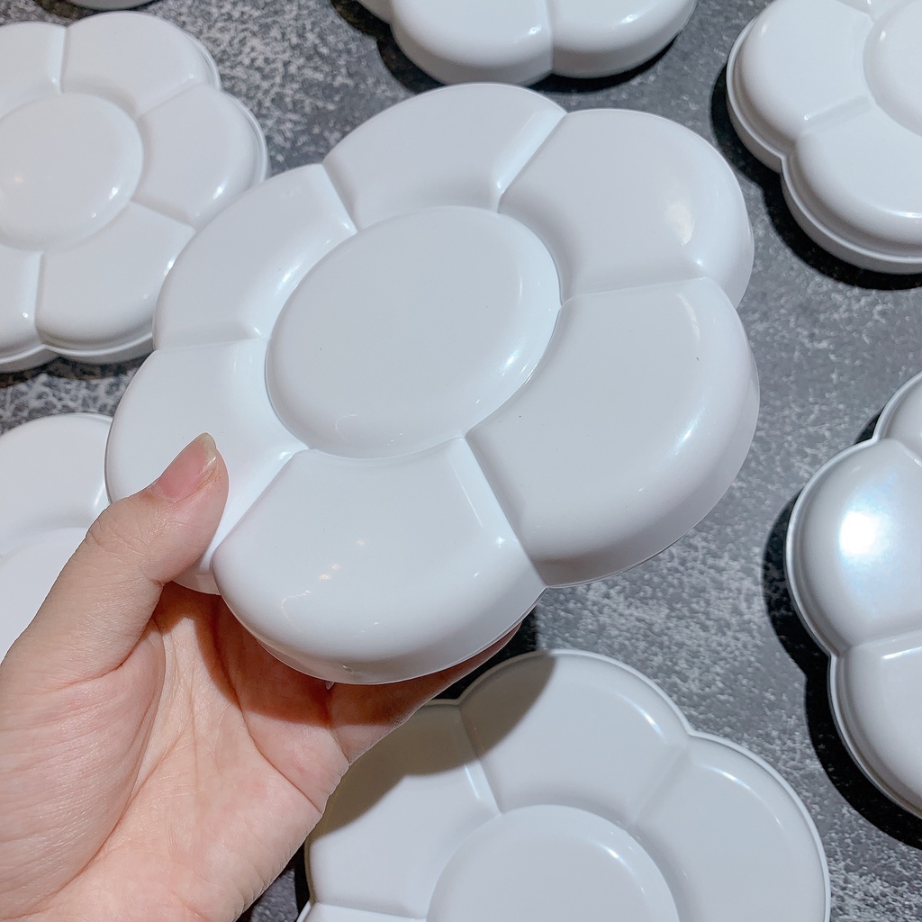 Palette - Khay Pha Màu Bằng Nhựa Hỉnh Hoa