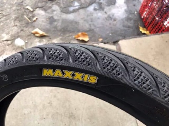 Lốp maxxis Rs không săm N263.0099