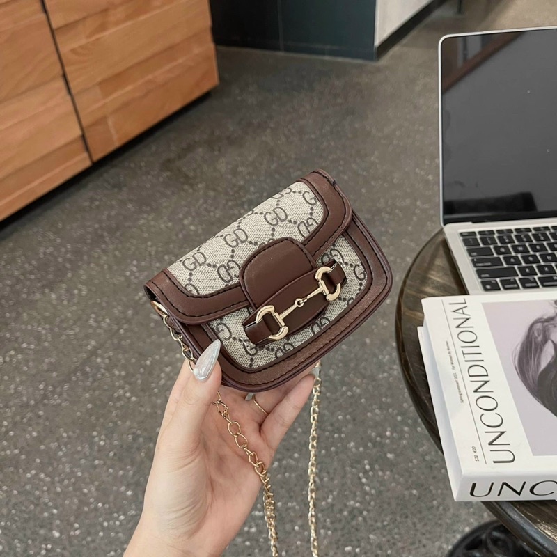 Túi đeo chéo mini guccii hà hồ size 12cm