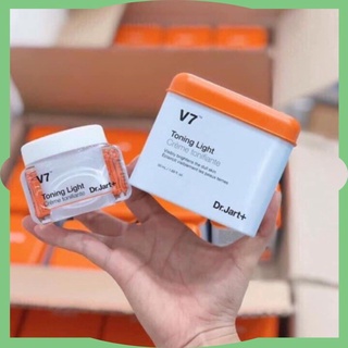 Kem V7 Tonight Light Dưỡng Trắng, Mờ Thâm, Căng Bóng
