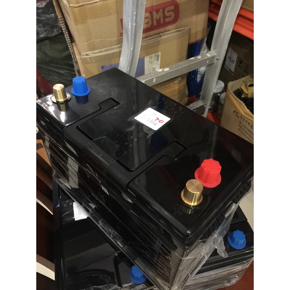 Vỏ bình ắc quy xe oto