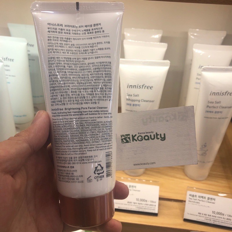 Sữa rửa mặt làm trắng da Innisfree Brightening Pore Facial Cleanser | BigBuy360 - bigbuy360.vn