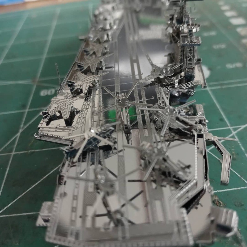 Mô hình 3D kim loại tàu sân bay hạt nhân USS Theodore Roosevelt CVN-71, Mô hình lắp ráp 3D thép không gỉ cao cấp