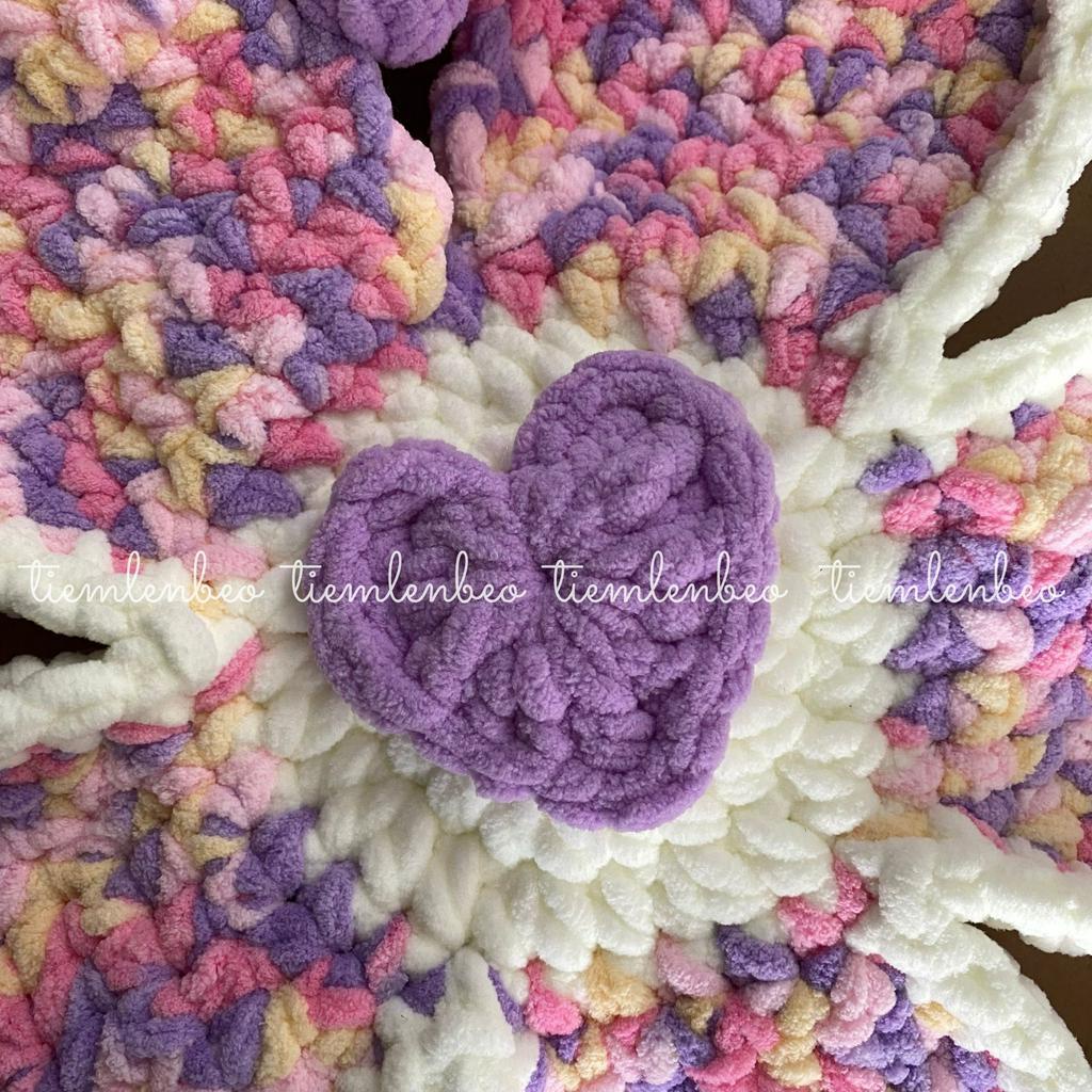 TÚI LEN HÌNH HOA CÚC-HỌA TIẾT HÌNH TRÁI TIM LOANG MÀU BẰNG LEN, TÚI LEN BÔNG HOA