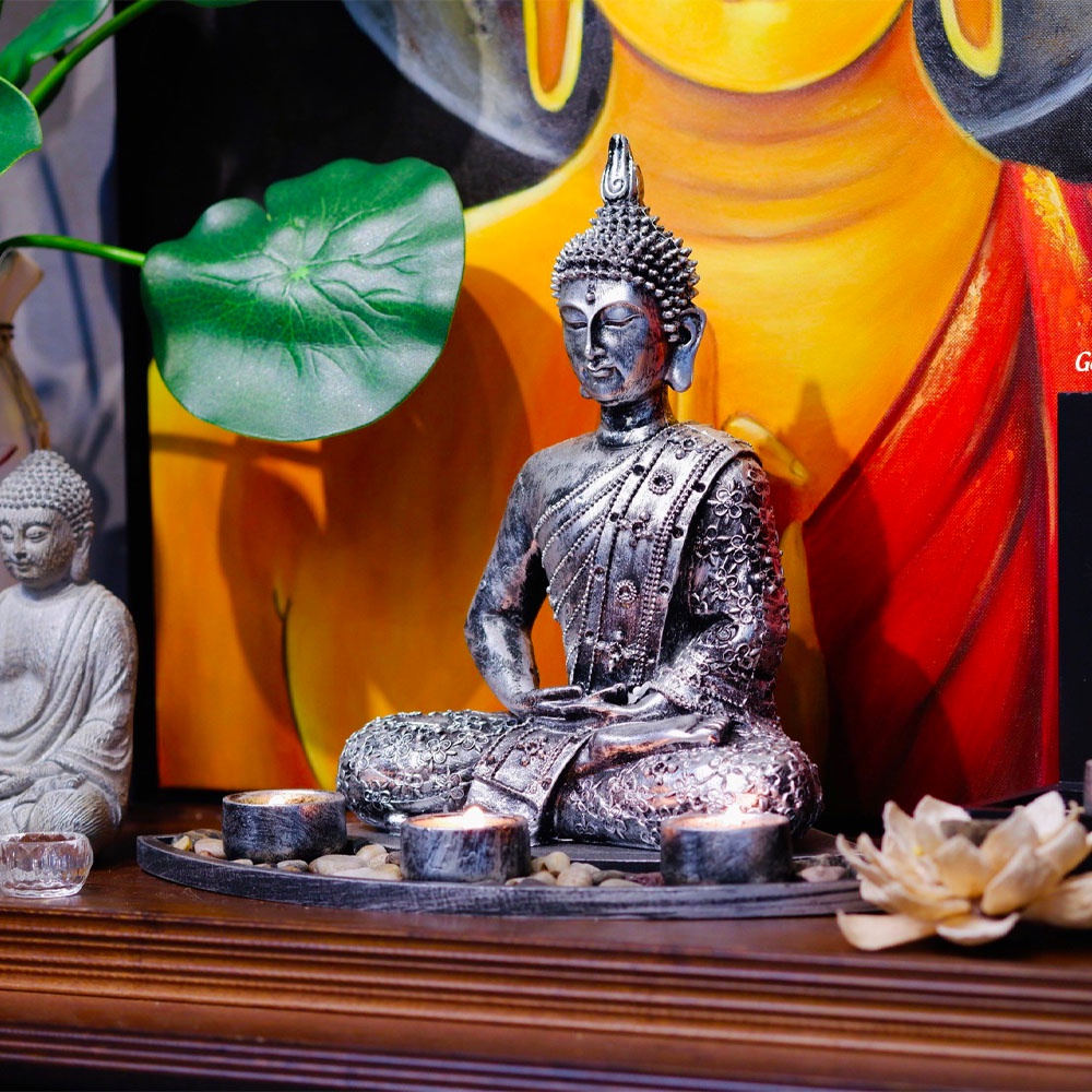 Tượng phật thiền định kèm đế nến tặng 3 cốc nến bơ - Mani Decor