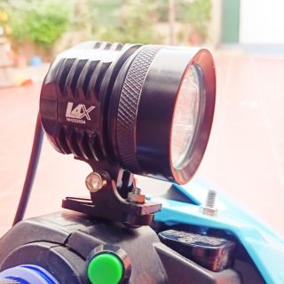 Đèn Trợ Sáng L4X CREE tặng 5 món phụ kiện đã qua sử dụng bảo hành 1 năm