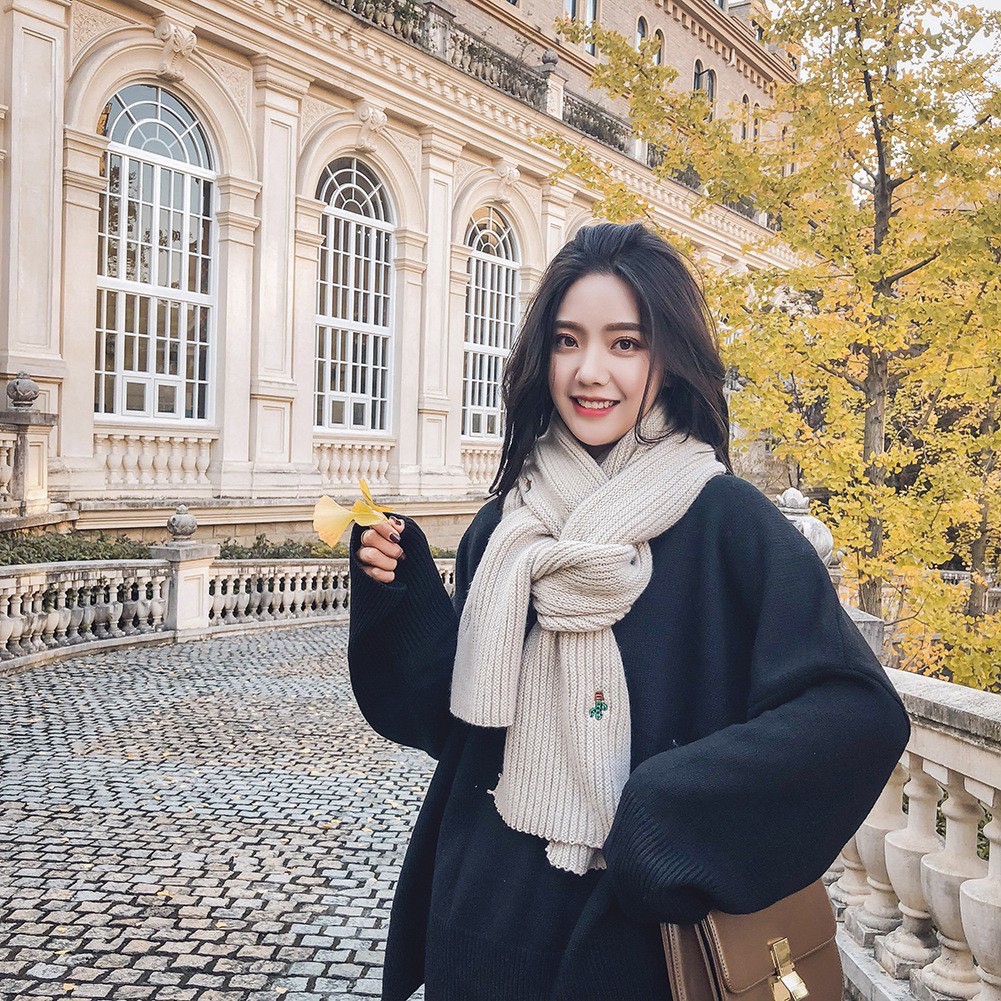 Khăn quàng len thêu họa tiết xương rồng bản to mùa đông