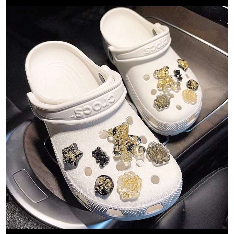 Set sticker, Jibbitz , nút cài dép sục, cross Gấu Nhũ