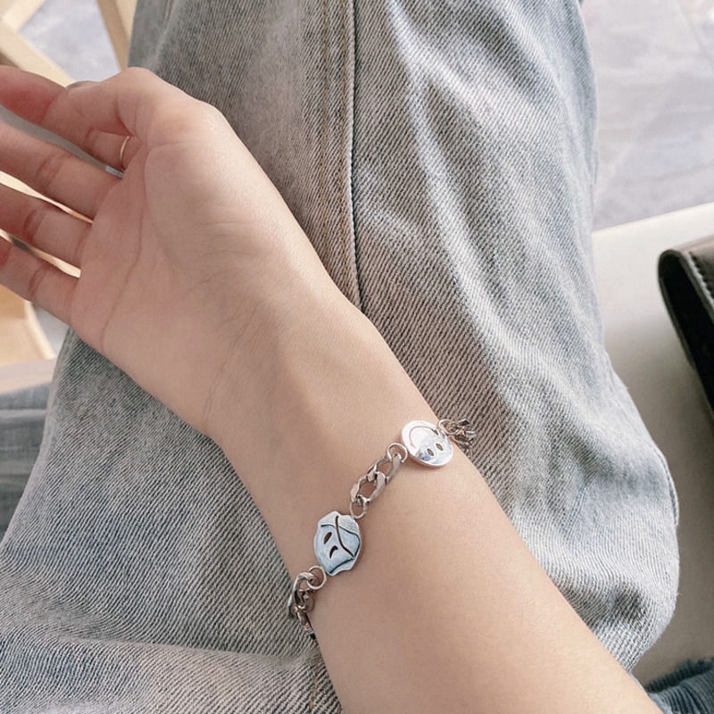 Vòng Tay Thiết Kế Đơn Giản Hình Mặt Cười Xinh Xắn