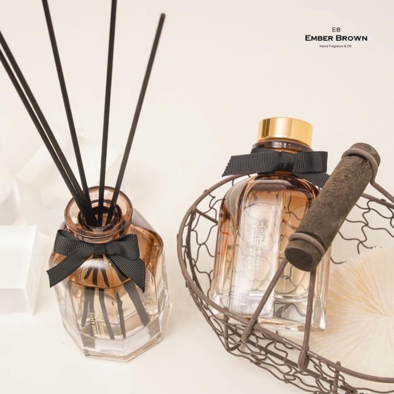Tinh dầu thơm, tinh dầu khuếch tán Ember Brown nơ đen