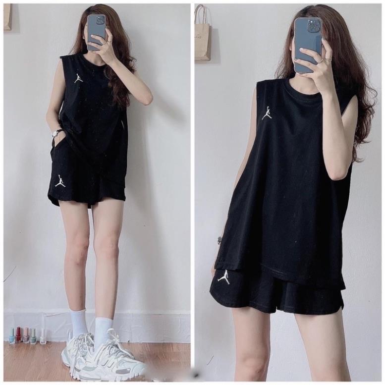 Bộ Thể Thao Nữ 3 Lỗ Logo Người 🦋 Set Áo Tanktop Quần Cộc Nữ Dáng Sport 3 Màu Ulzzang Hot 🦋