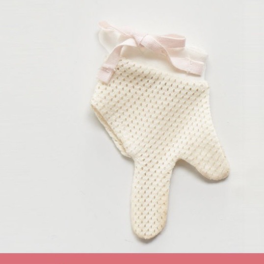 Găng Tay Cai Mút Tay An Toàn Và Hiệu Quả Cho Bé