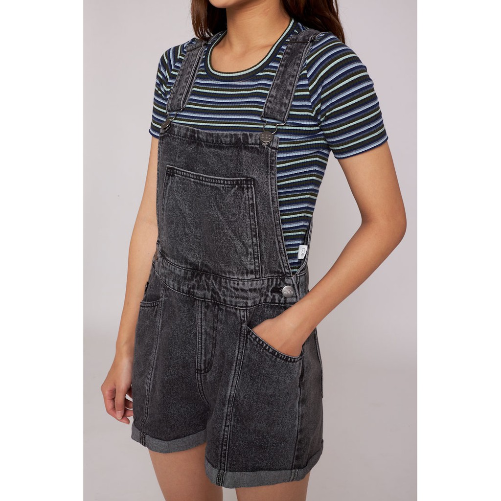 [Mã WABRHI5 giảm 15% đơn 599K] Quần short nữ phối yếm BOO chất denim phối xắn gấu cá tính | BigBuy360 - bigbuy360.vn