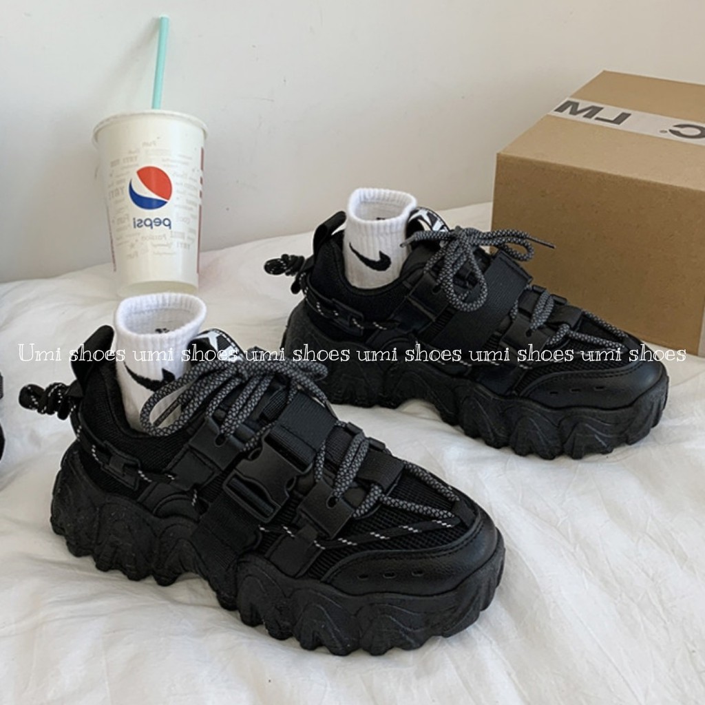 [NOWSHIP] Giày thể thao nữ đế cao răng cưa buộc dây kép trước sau cài khuy YM mới hot cá tính màu đen đẹp-UMI SHOES | BigBuy360 - bigbuy360.vn