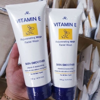Sữa rửa mặt Vitamin E của Thái Lan 190ml