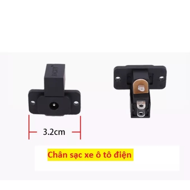 Chân sạc xe ô tô điện trẻ em