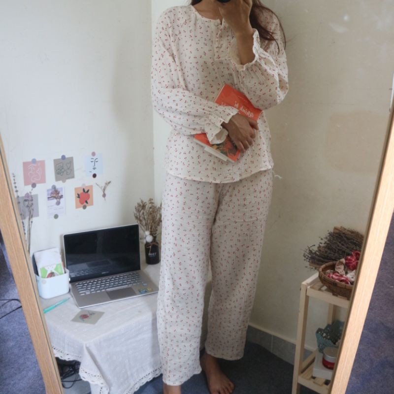 Bộ ngủ / mặc nhà pijama dài hoa nhí ulzzang