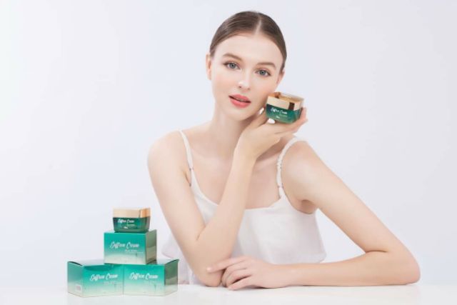 Cira Saffron Cream chiết xuất Saffron và Tế bào gốc | BigBuy360 - bigbuy360.vn