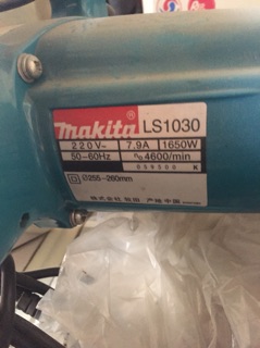 Cắt nhôm makita